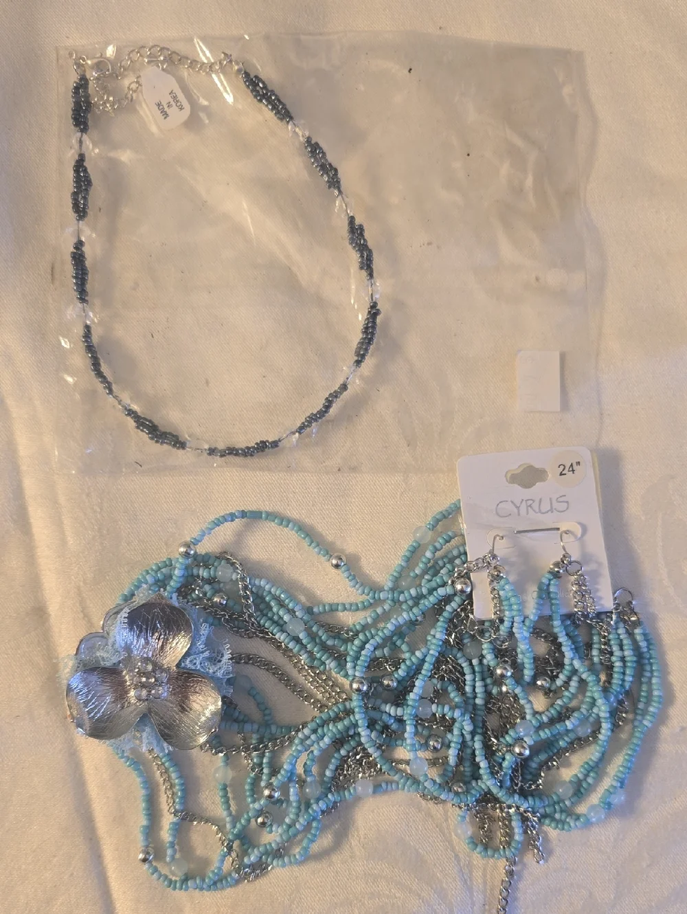 Over 20 Necklace Bundle, Mixed Colors & Designs, Beaded, Chains, Charms New - Picture 14 of 14